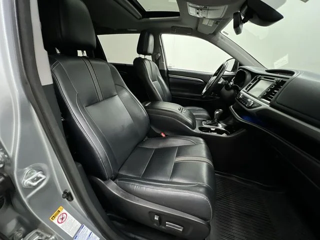 Certified Used 2017 Silver Toyota SE image 29