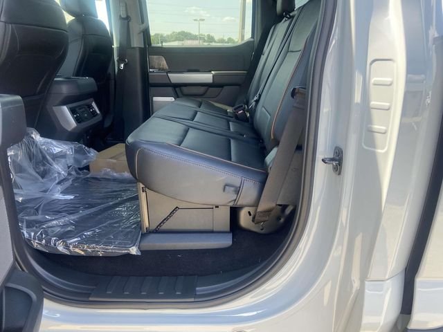 New 2026 Avalanche Ford Lariat image 9