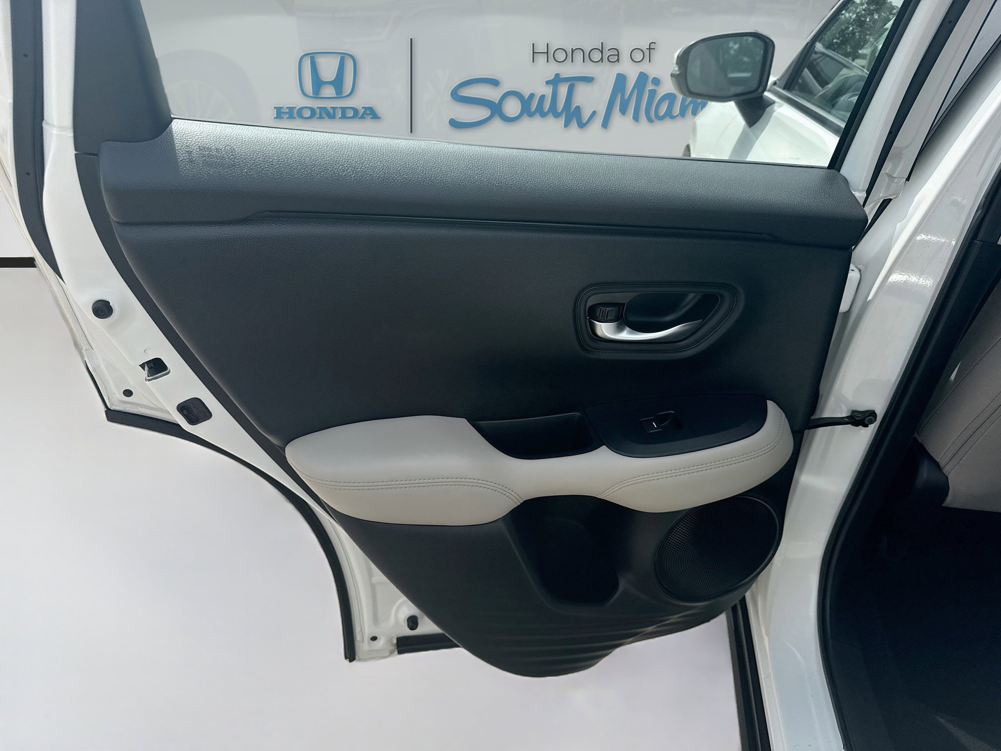 2025 Honda HR-V LX - Photo 24
