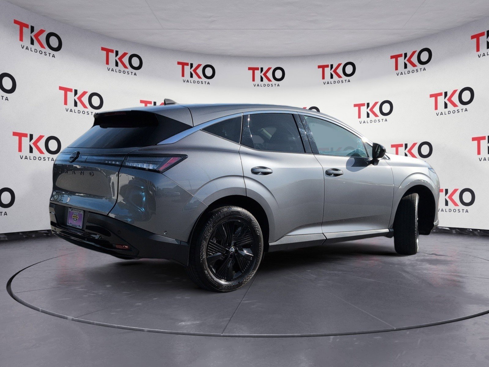 Used 2025 Gun Metallic Nissan SV image 4