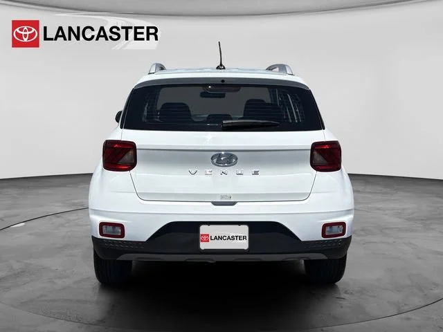 Used 2025 Lunar White Hyundai SEL image 6