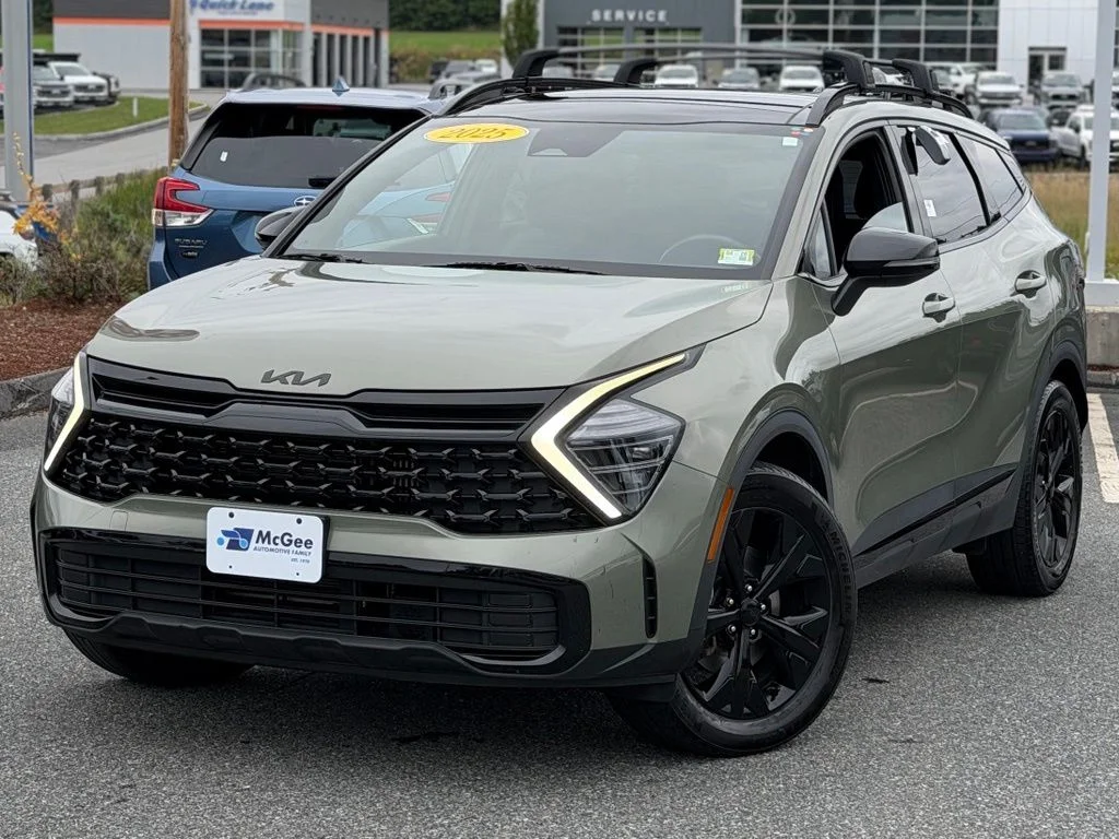 Used 2025 Green Kia X-Line image 1