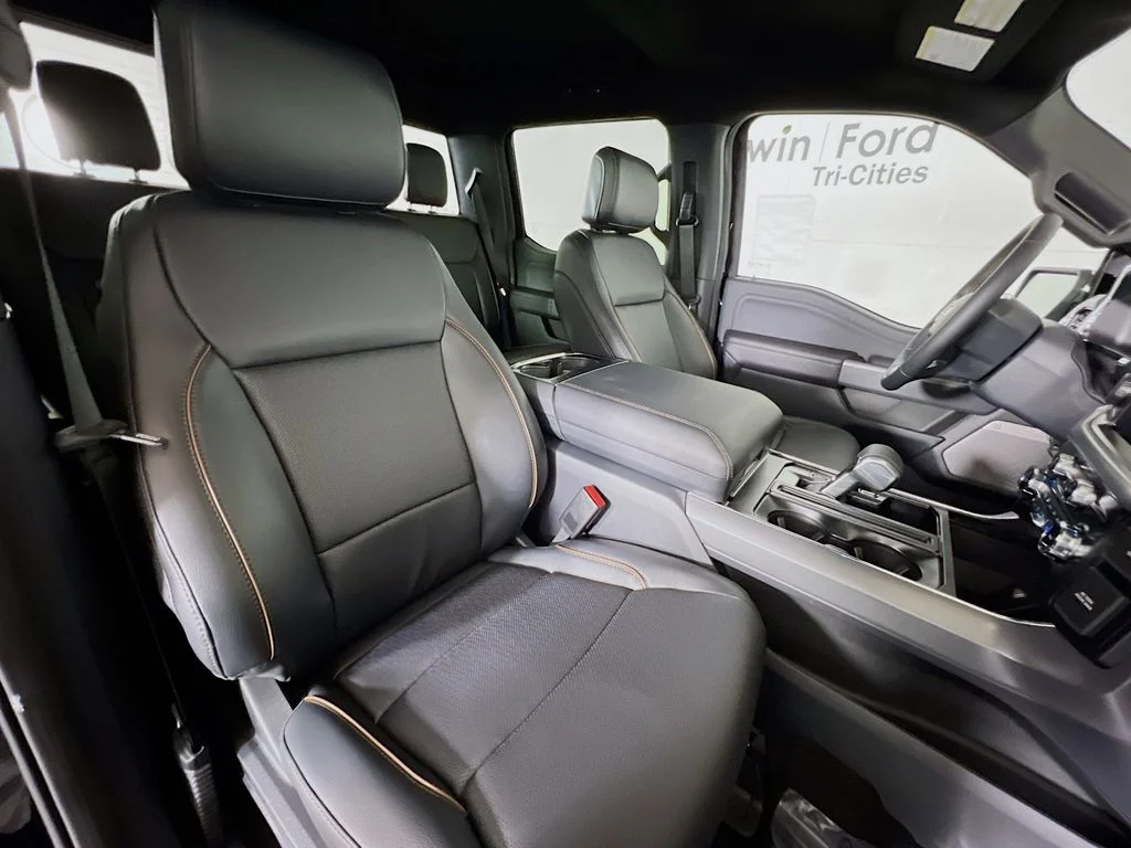 New 2026 Antimatter Blue Metallic Ford Lariat image 17