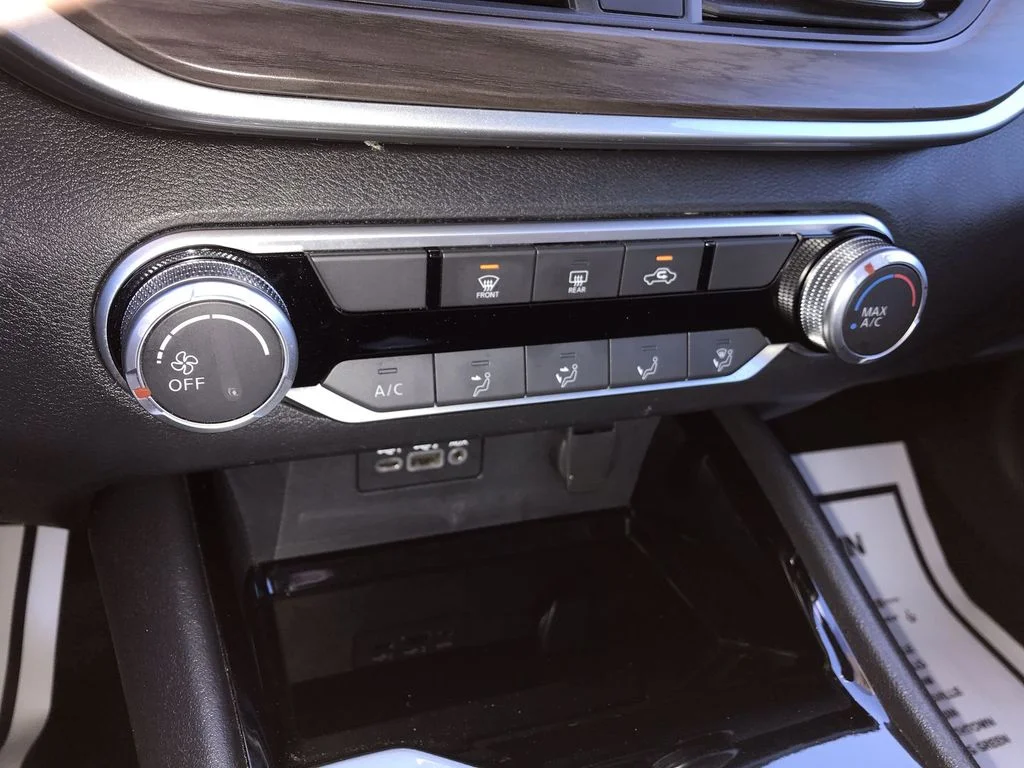 Used 2024 Black Nissan 2.5 SV image 18