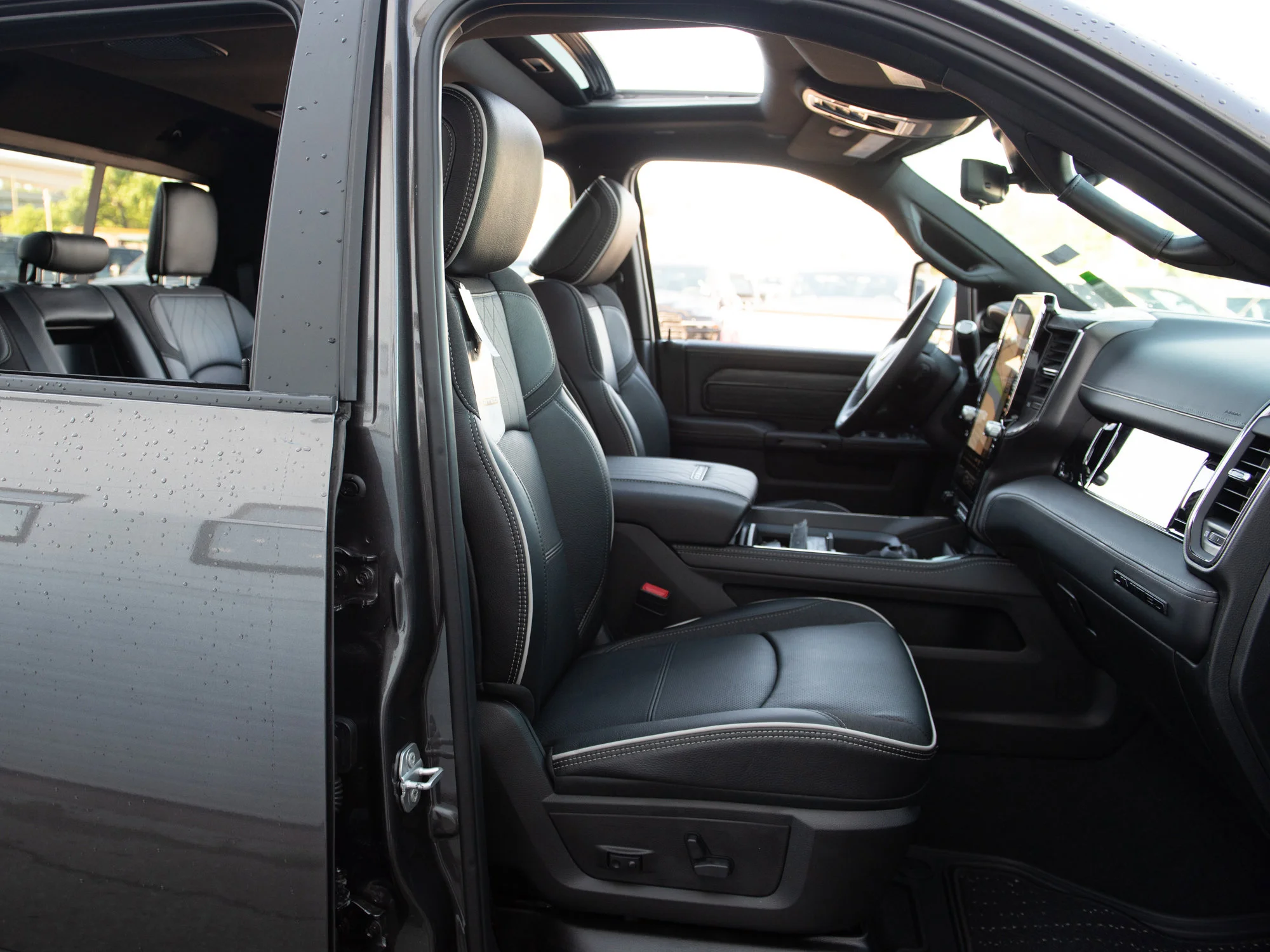 New 2026 Grey RAM Limited* image 27