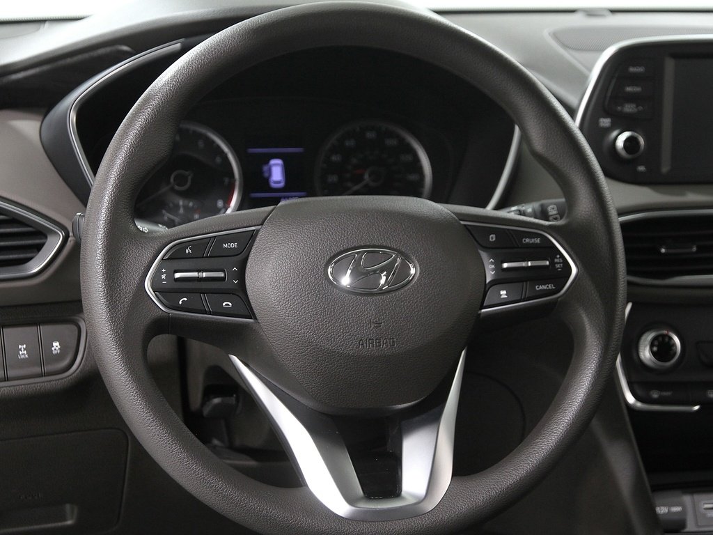2020 Hyundai Santa Fe SE photo 4