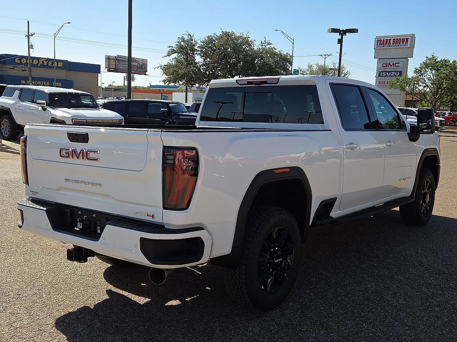 New 2026 Summit White GMC AT4 image 4