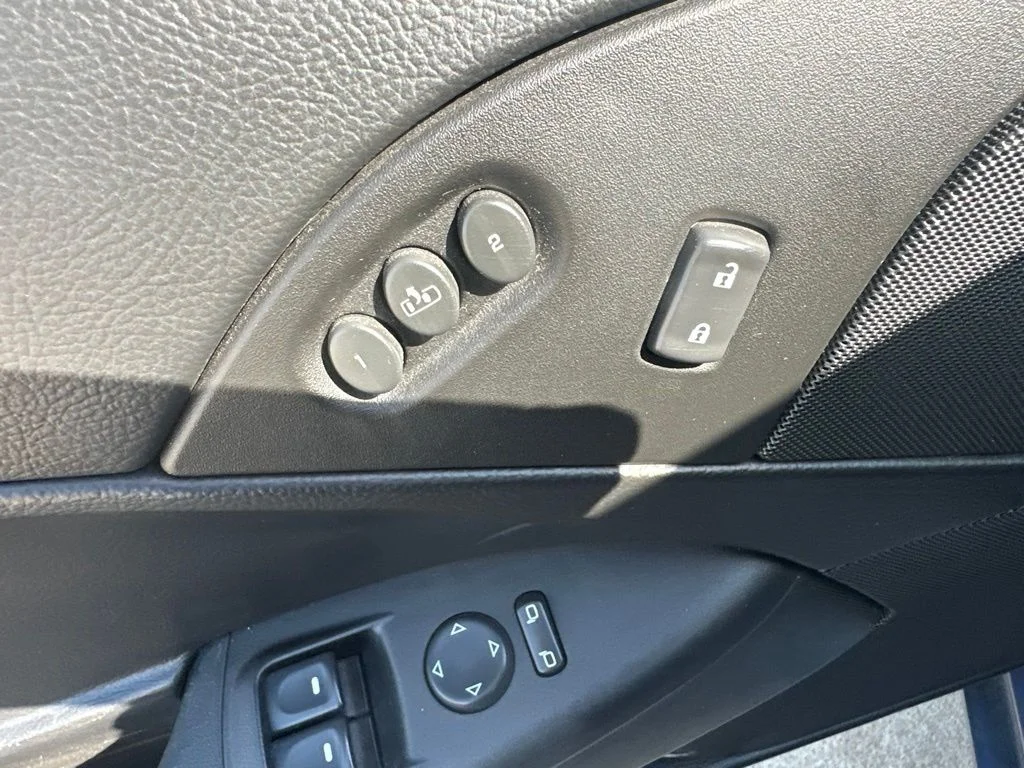 Used 2012 Blue Chevrolet Grand Sport image 7