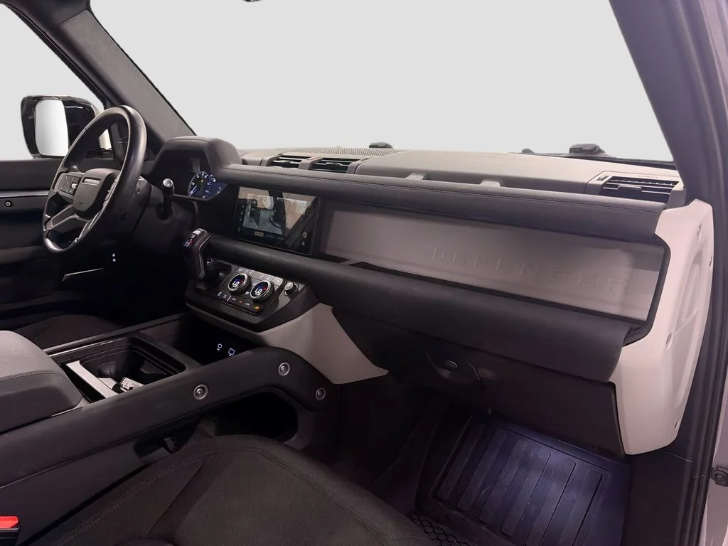Used 2023 Gray Land Rover Standard image 29