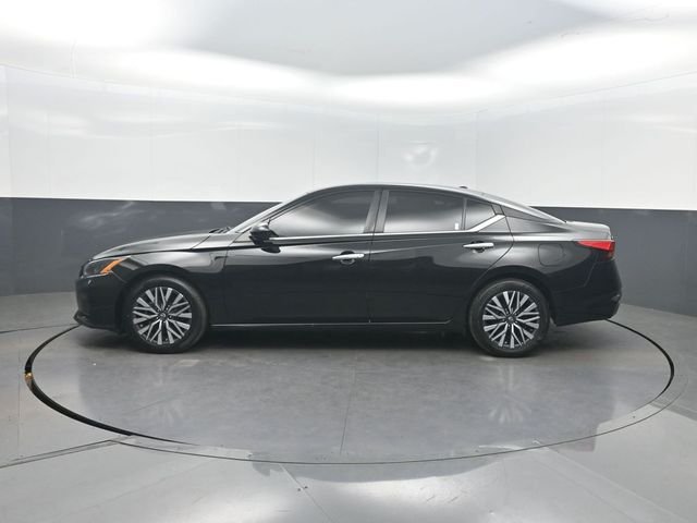 Used 2023 Nissan Altima SV with VIN 1N4BL4DVXPN337436 for sale in Conyers, GA