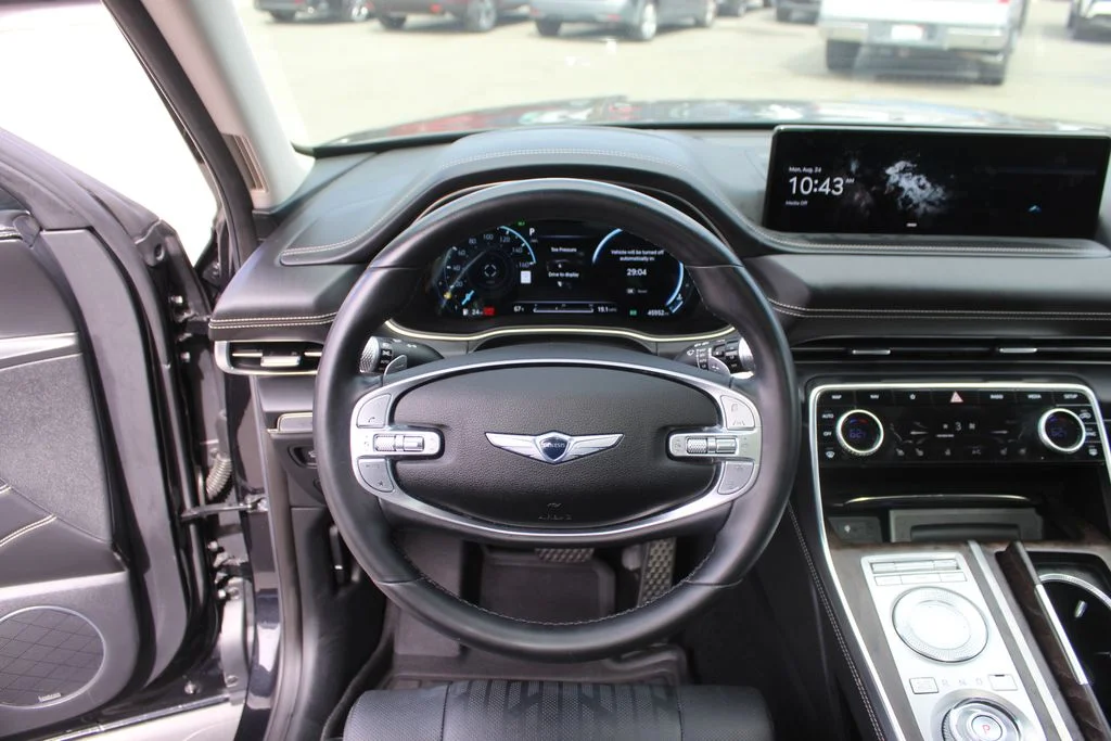 Used 2022 Black Genesis 2.5T image 18