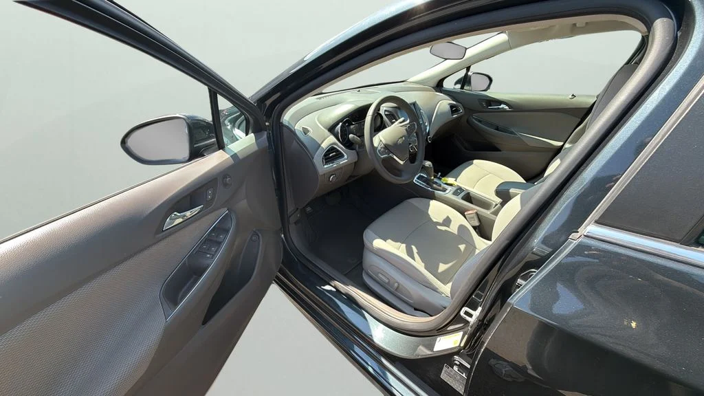 Used 2017 Gray Chevrolet LT image 12