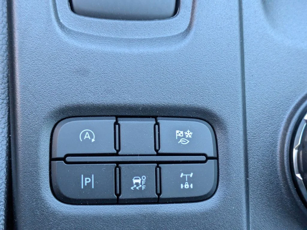 New 2026 Avalanche Ford Lariat image 26