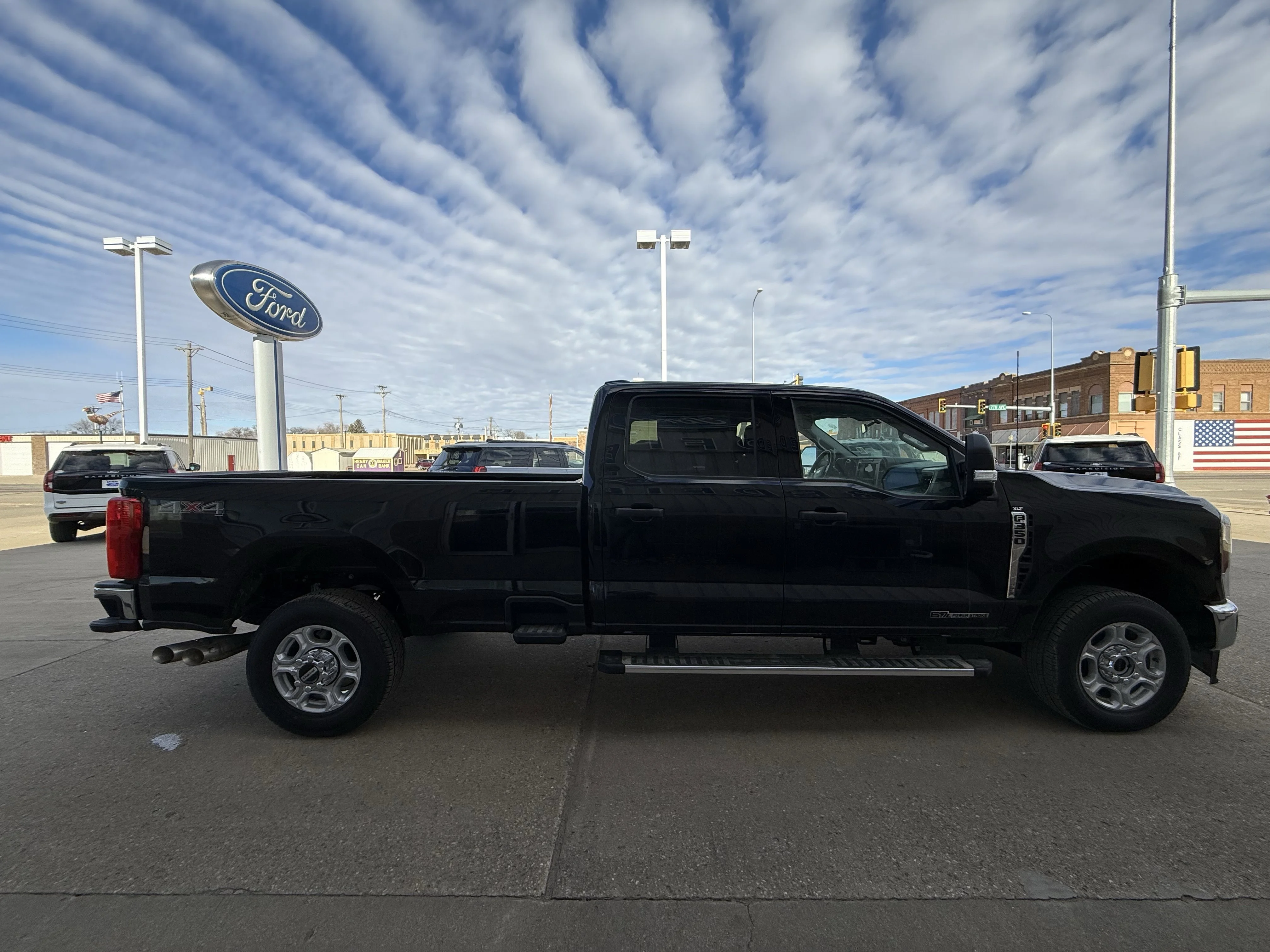 2026 Ford F-350 Super Duty XLT - Photo 6