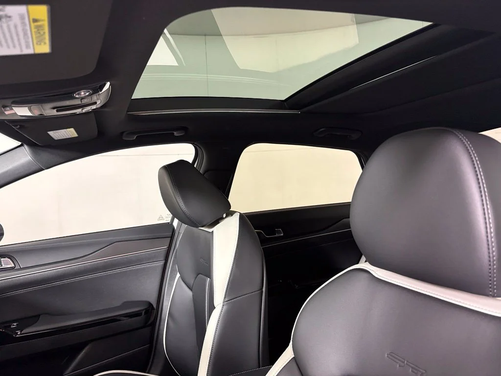 New 2027 White Kia GT-Line image 34