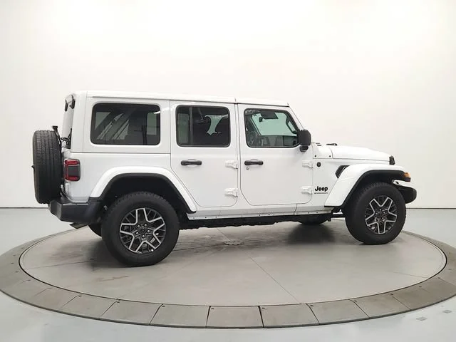 Used 2025 Bright White Cl Jeep Sahara image 7