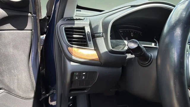 Used 2020  Honda EX-L image 24