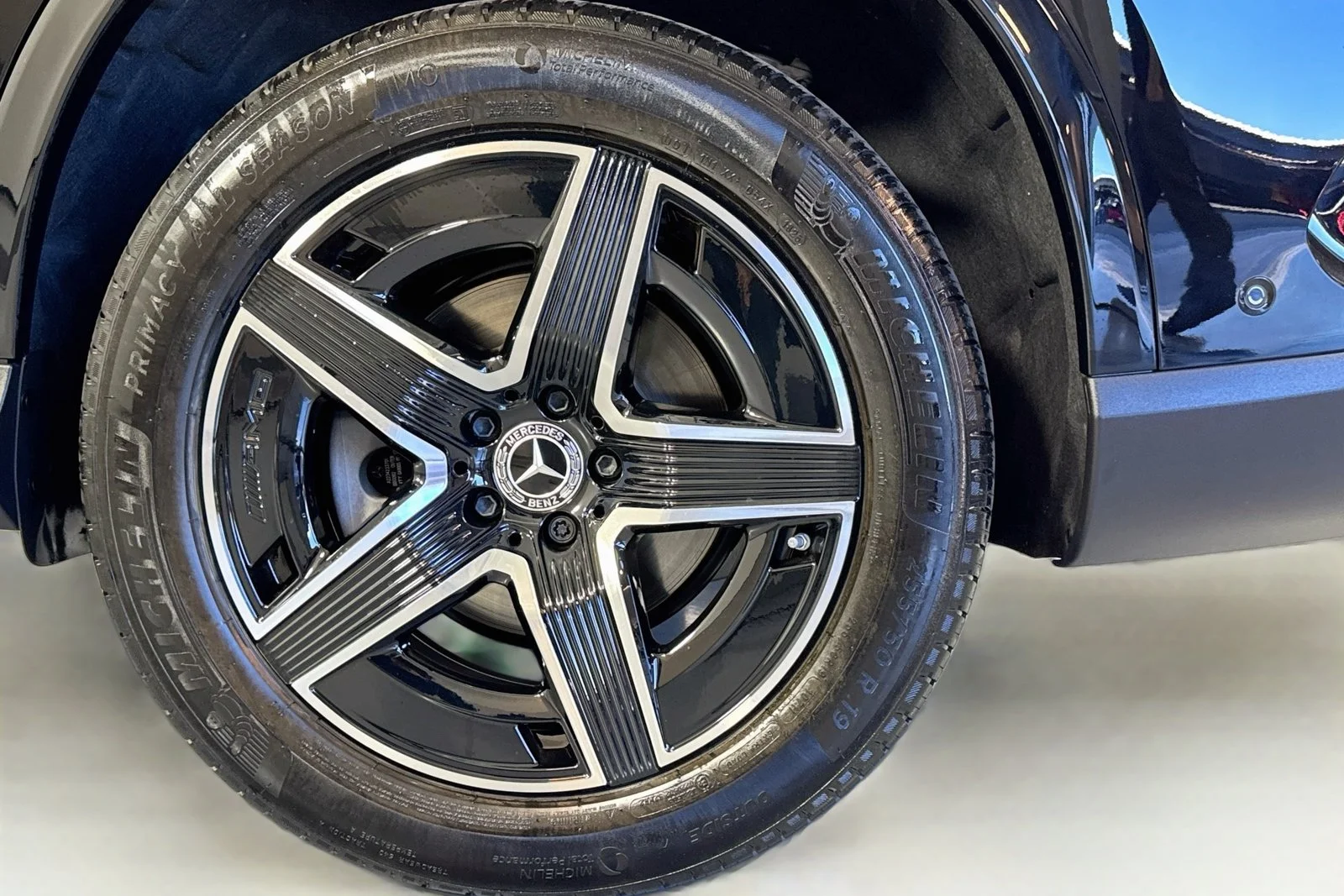 Used 2026 Black Mercedes-Benz GLC 300 image 29