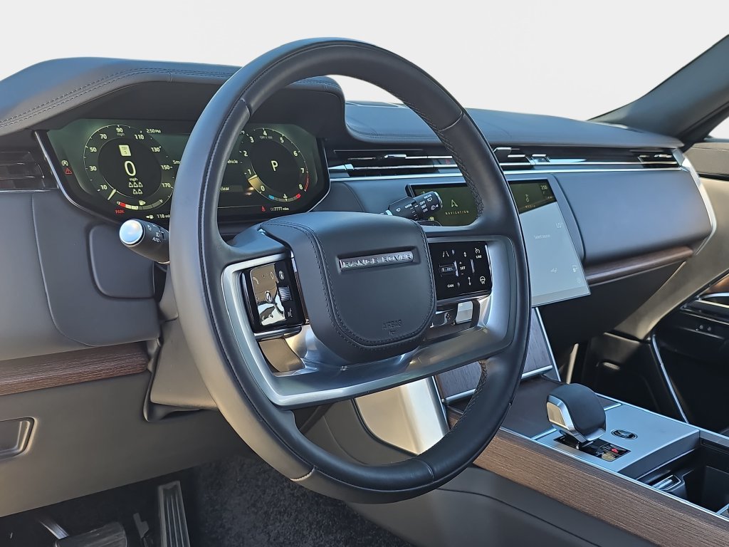 Certified Used 2025 Black Land Rover SE image 18