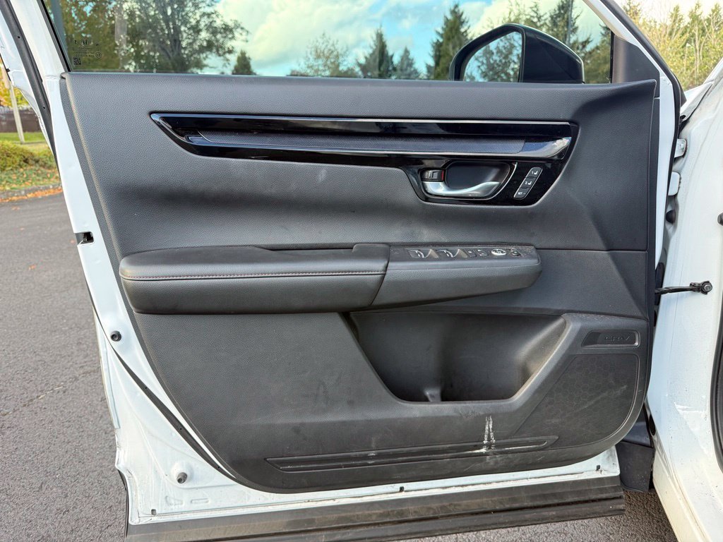 Used 2023 Platinum White Honda Sport Touring image 18