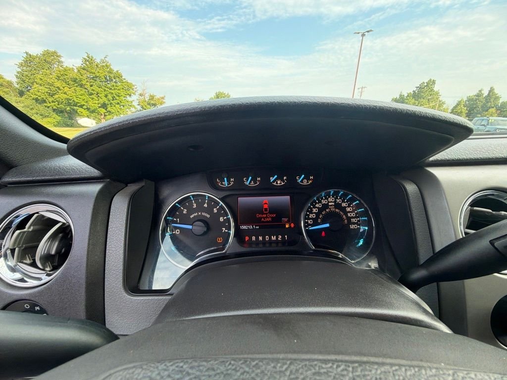 Used 2011 Silver Ford XLT image 33