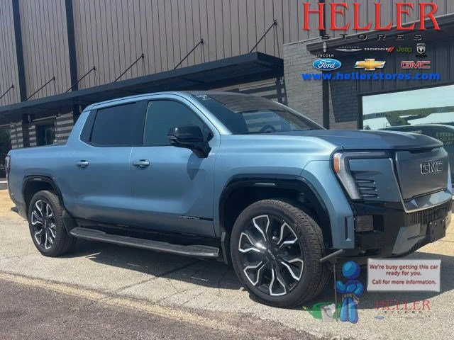 Used 2025 Moonlight GMC Denali image 1