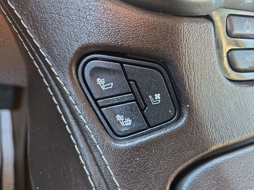 Used 2018 Gray Chevrolet Premier image 60