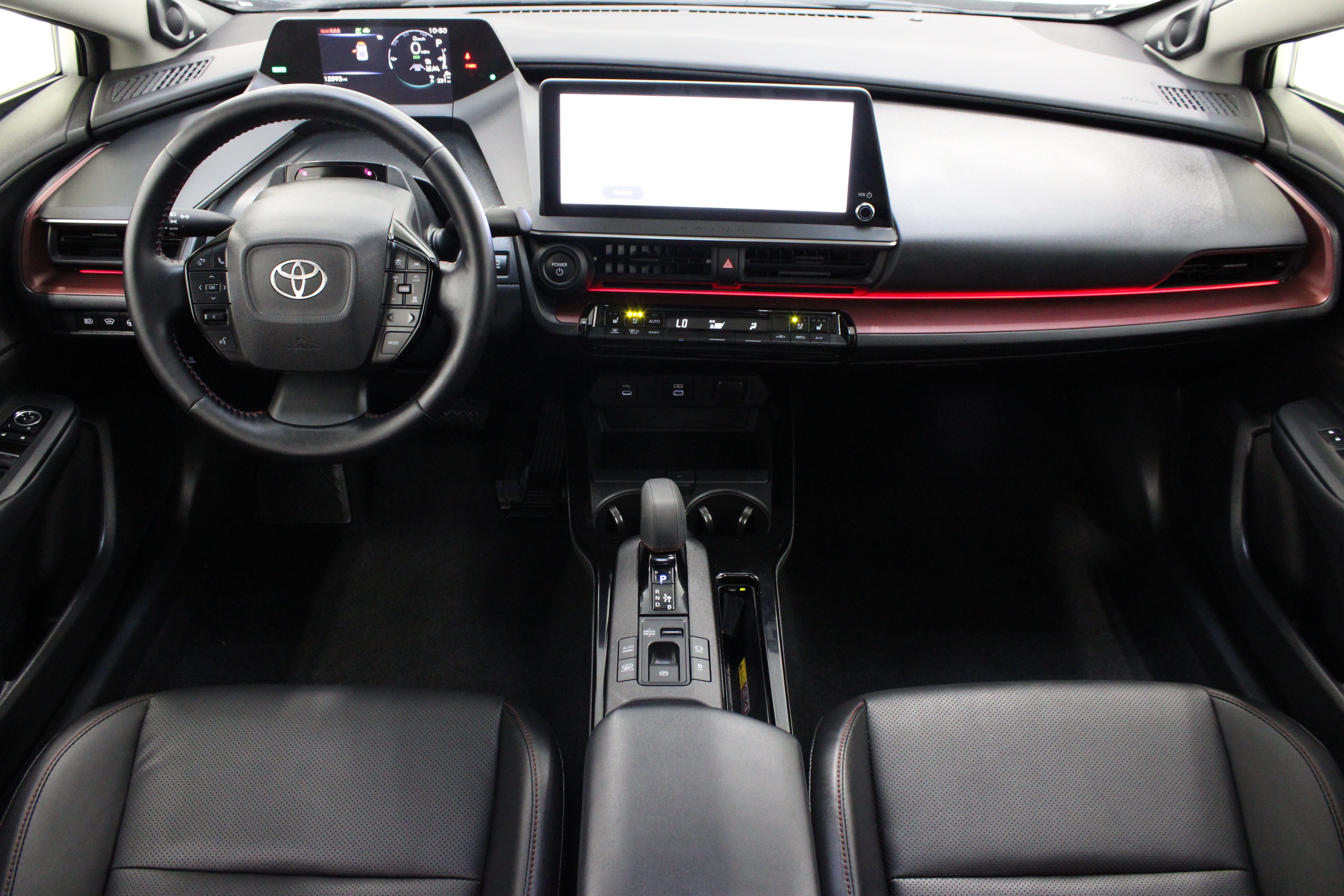 Certified Used 2024 Cutting Edge Toyota XSE Premium 2.0L/Electric image 30
