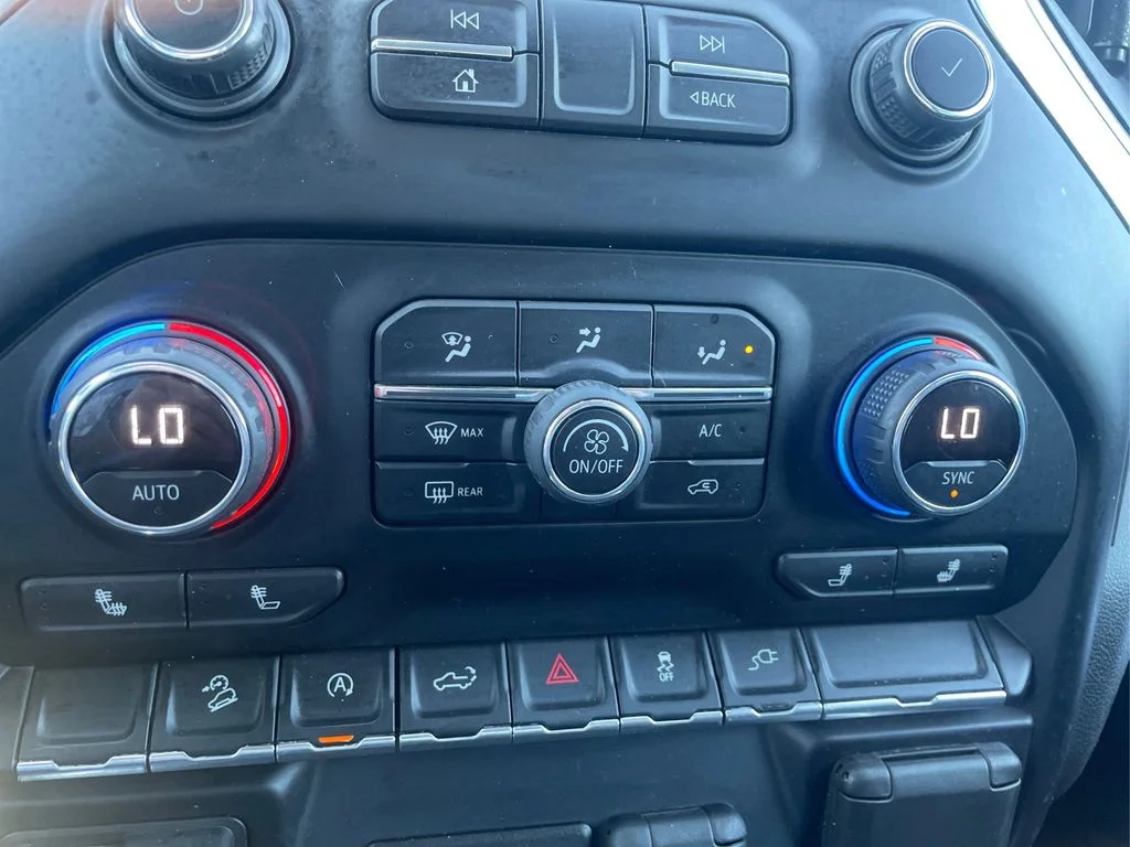 Used 2020 Cajun Red Tintcoat Chevrolet RST image 27