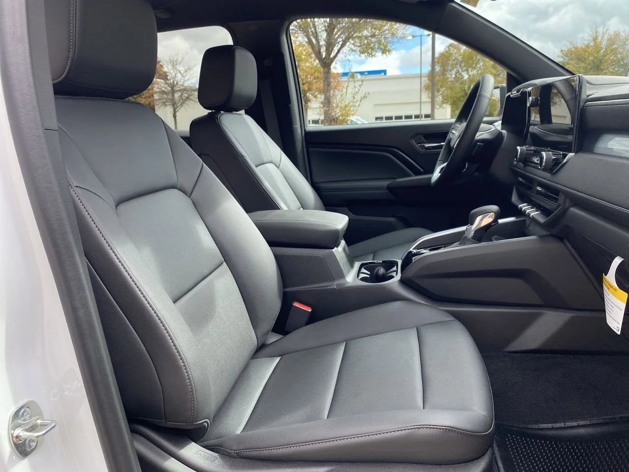 Used 2026 Summit White Chevrolet LT image 24
