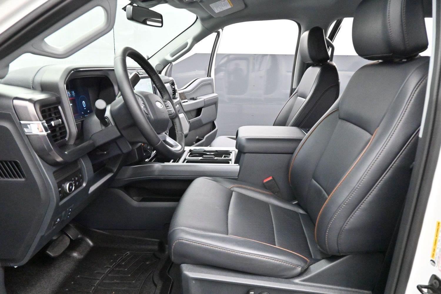 Used 2025 White Ford XL image 12