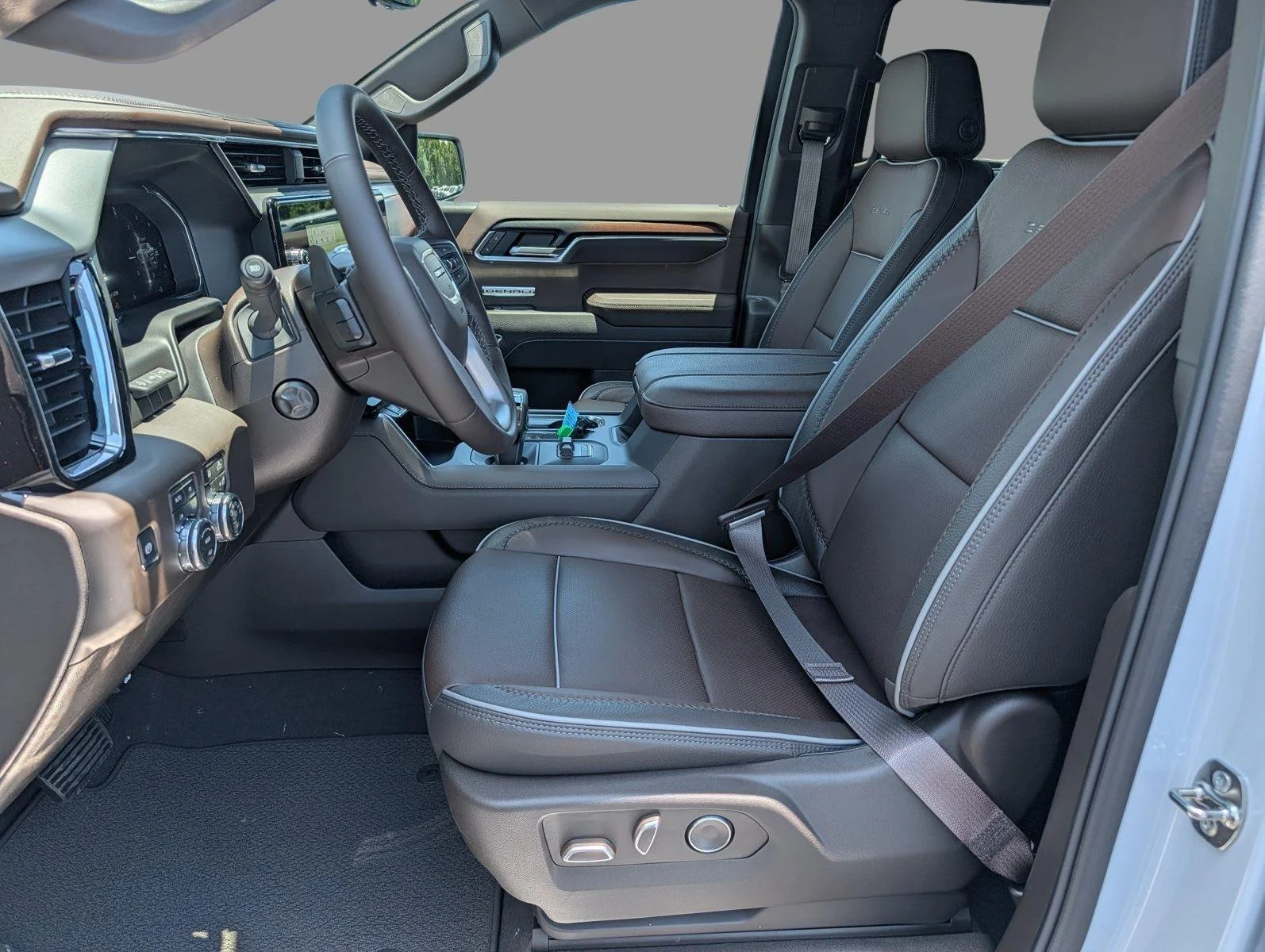 New 2026 Glacier White Tricoat GMC Denali image 11