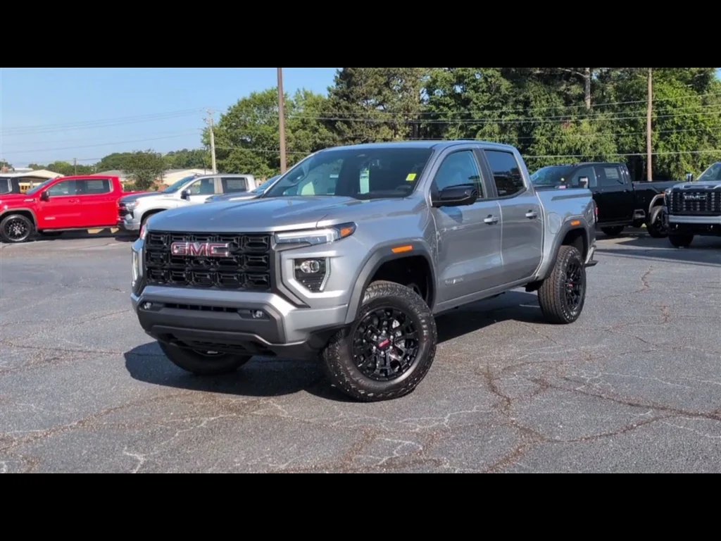 New 2026 Sterling Metallic GMC Elevation image 28