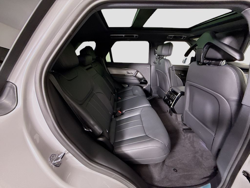 New 2026 Borasco Grey Land Rover Dynamic SE image 24