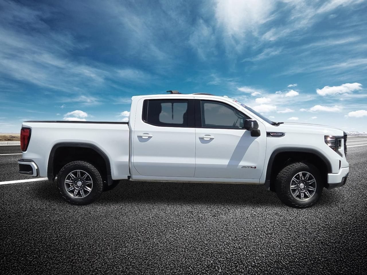 Used 2025 Summit White GMC AT4 image 22