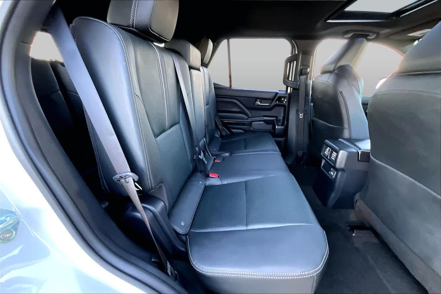 Used 2026 Wind Chill Pearl Toyota Limited image 21