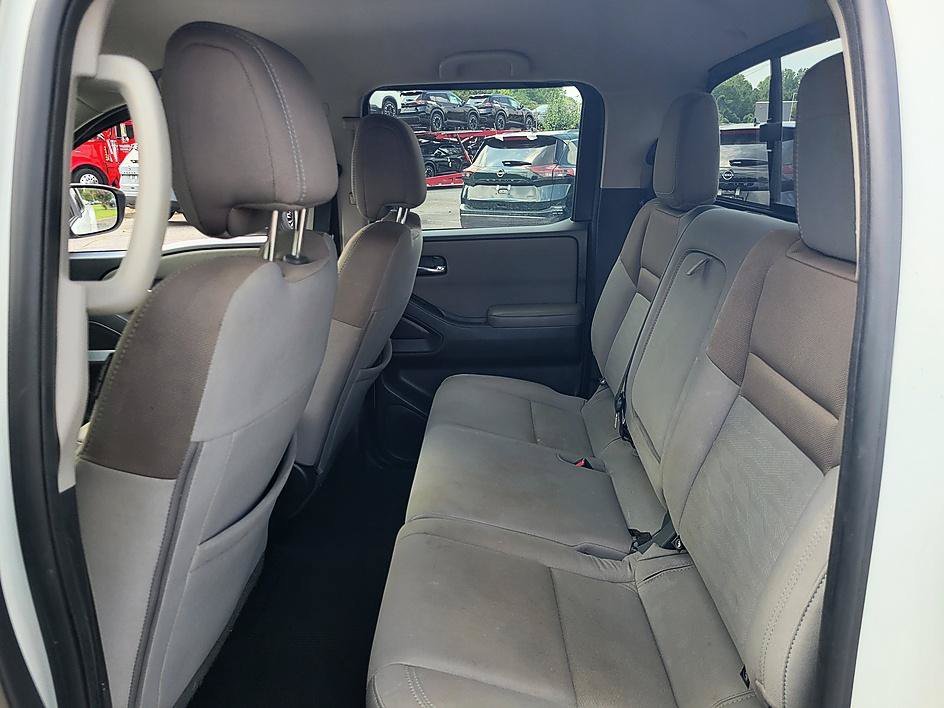 Certified Used 2022 Glacier White Nissan SV image 10