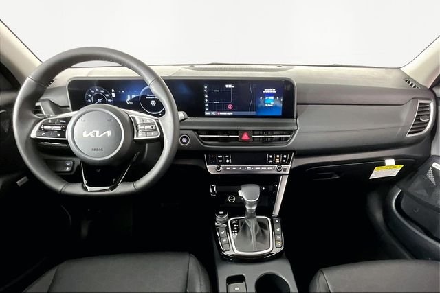 New 2026 Fusion Black Kia SX image 6