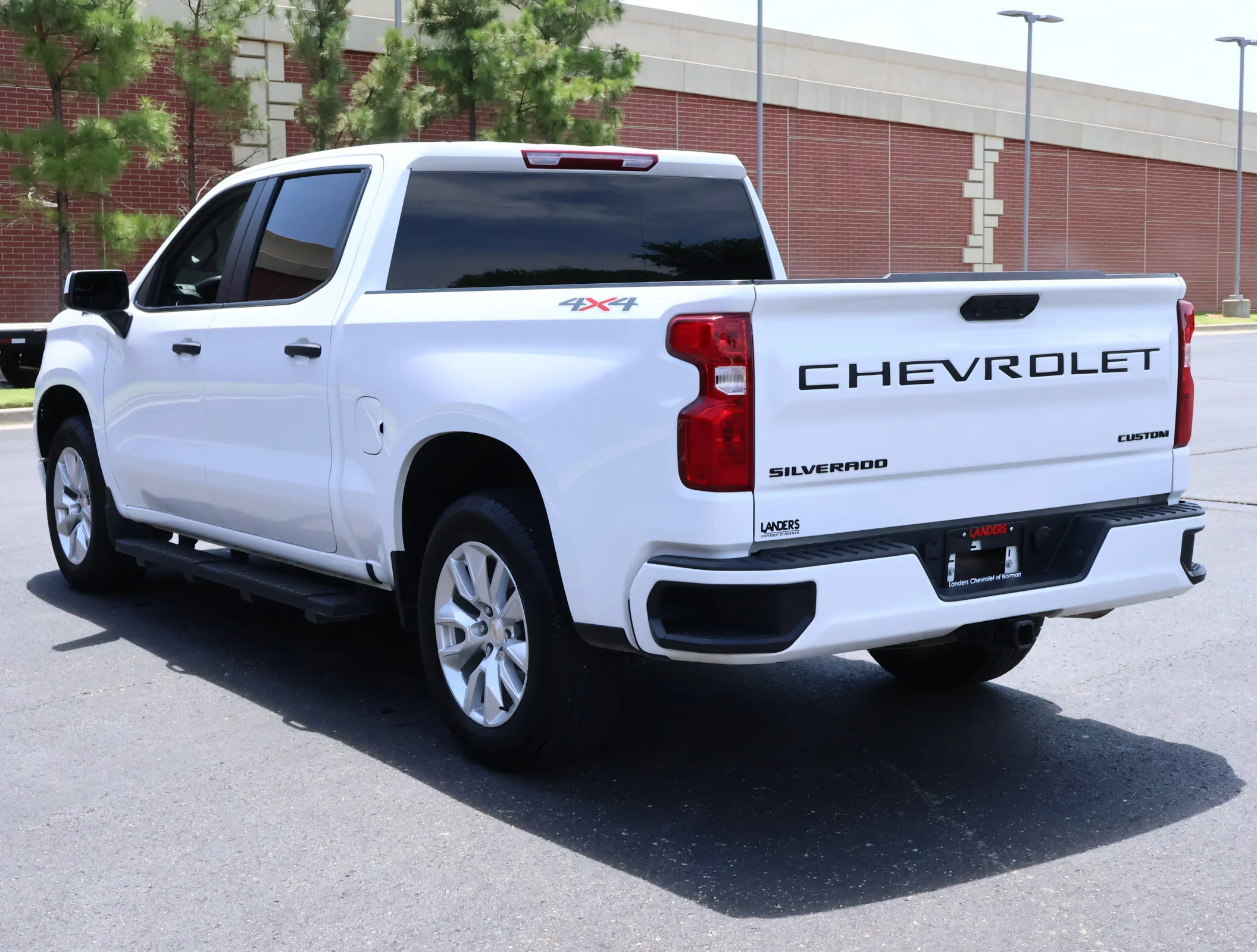 Used 2025 Summit White Chevrolet Custom image 7