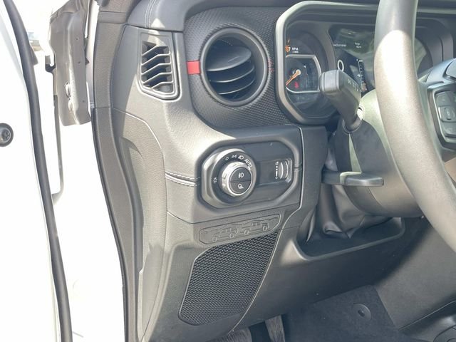 Used 2025 White Jeep Rubicon image 17