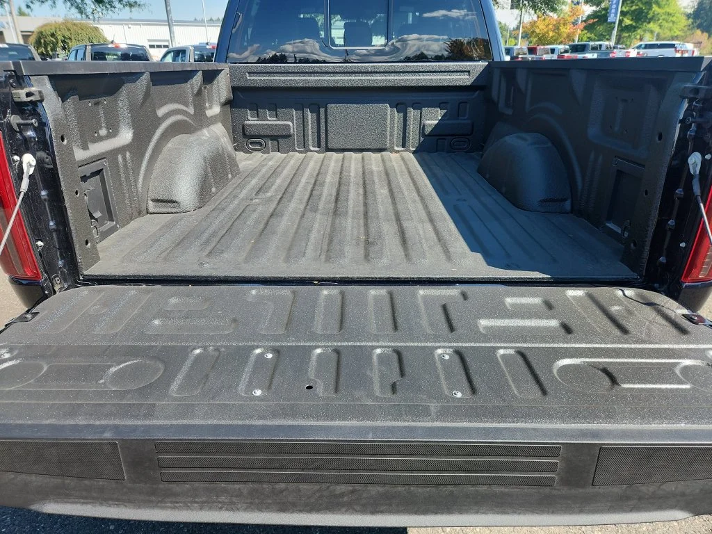 New 2026 Blue Ford XLT image 30