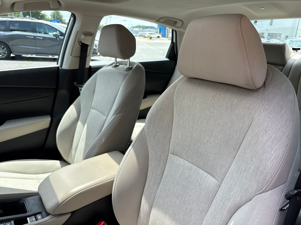 Used 2023  Honda EX image 11