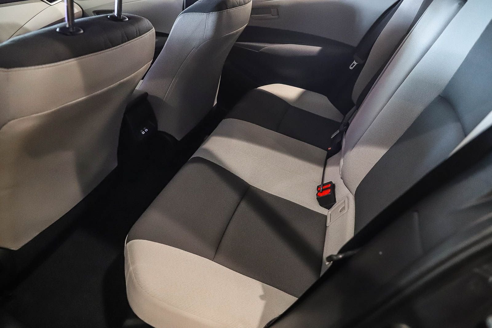 Certified Used 2025  Toyota LE image 16