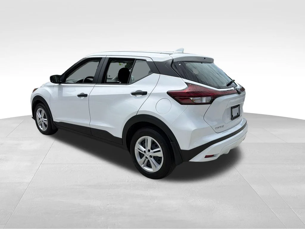 Certified Used 2025 White Nissan S image 5
