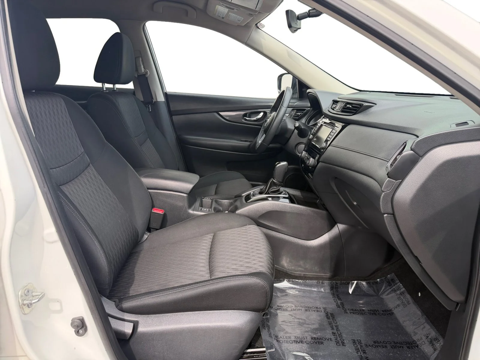 Used 2018 Pearl White Nissan SV image 28