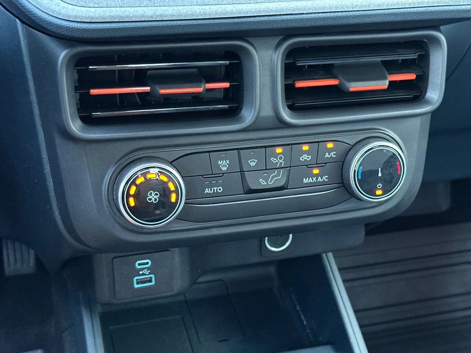 Used 2024 Cactus Ford XLT image 18