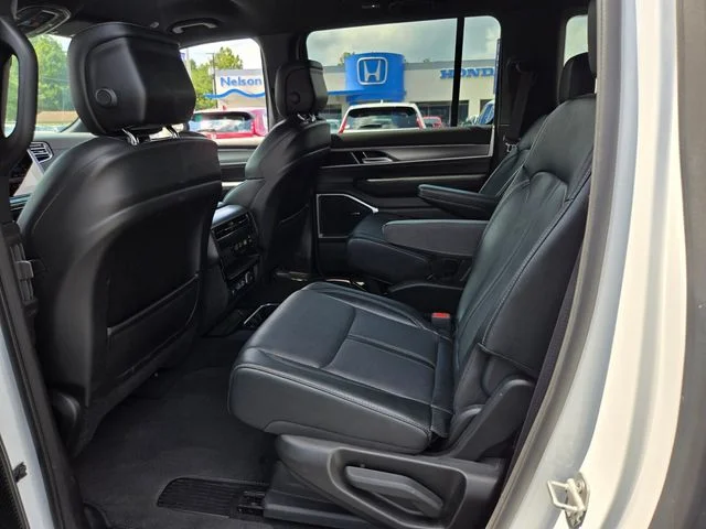 Used 2025 White Jeep Series II image 11