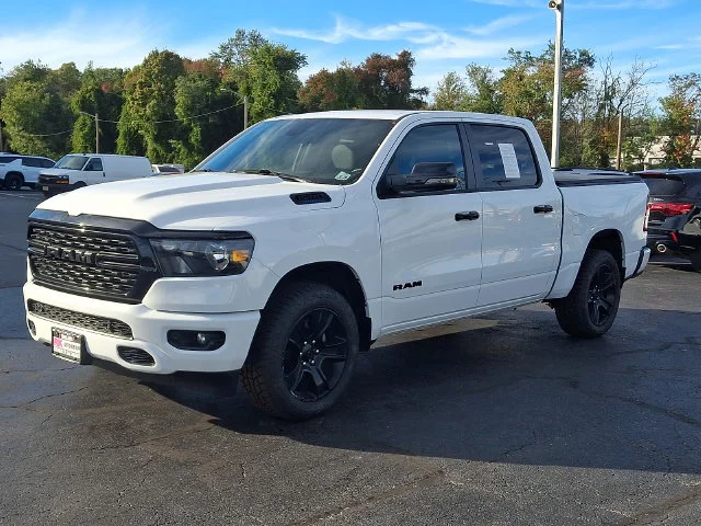 Used 2024 White Ram Big Horn/Lone Star image 4