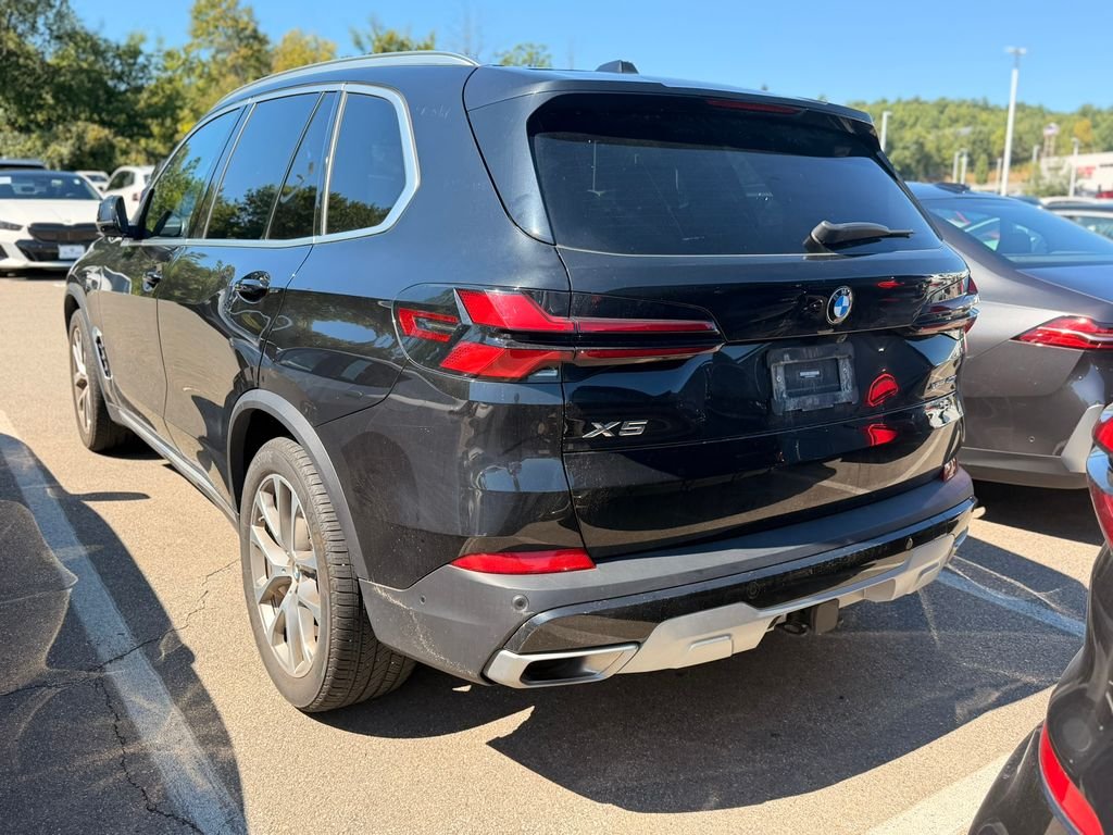 Certified Used 2024 Black Sapphire Metallic BMW xDrive40i image 3