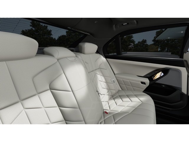 New 2027 Black Sapphire Metallic BMW 740 image 12